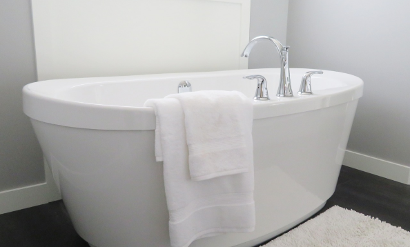 Freestanding bathtubs